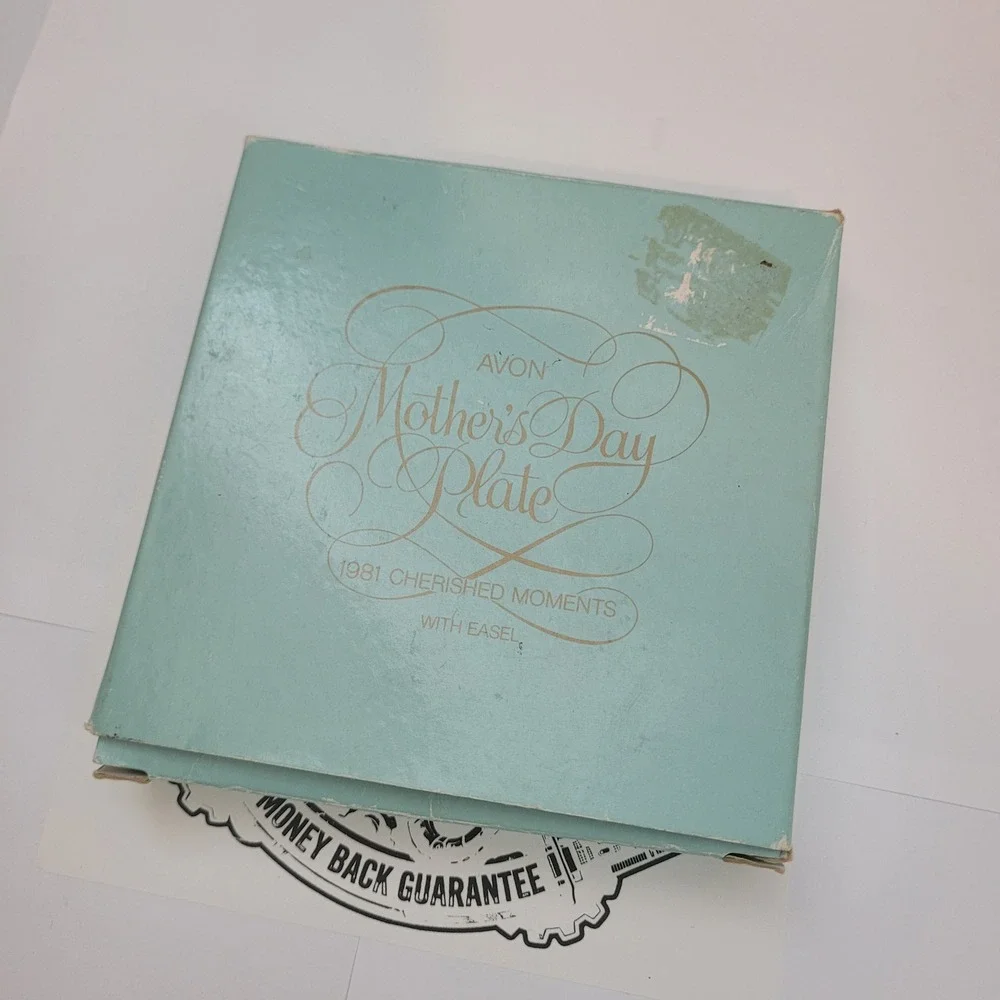 Avon Mother's Day 1981 Collector Plate Cherished Moments Vintage Gold Trim Box